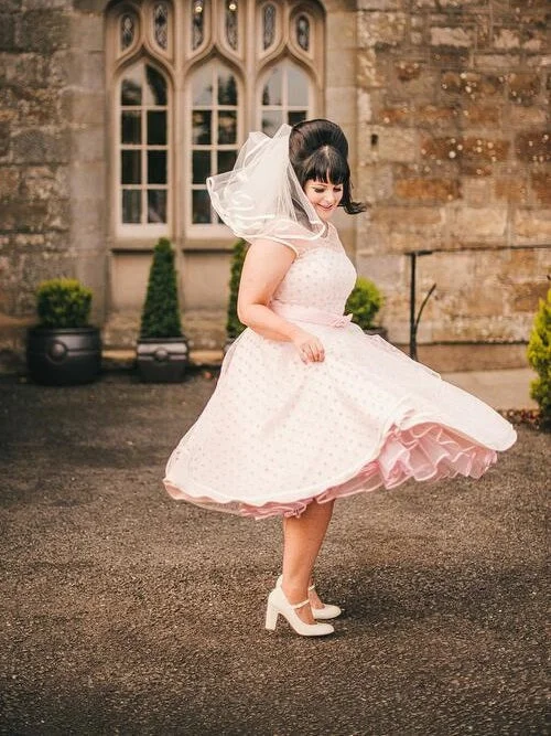 1950s Vintage Short Pink Polka Dot Retro Wedding Dress Tea Length Lace V-neck Dress