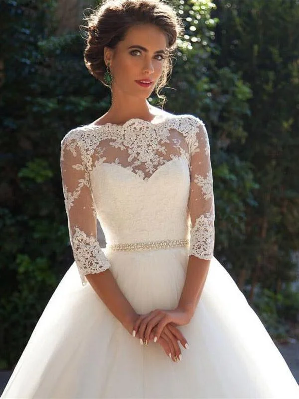 Gorgeous Half Sleeves Covered Button Ball Gown Wedding dresses Soft Lace Gown