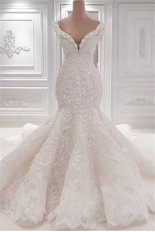 V-Neck Ruffle Floor-Length Mermaid Wedding Dress with Lace Appliques Vintage Lace Dress