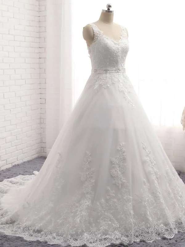 V-Neck Covered Button Ball Gown Wedding Dresses Sexy Lace Gown