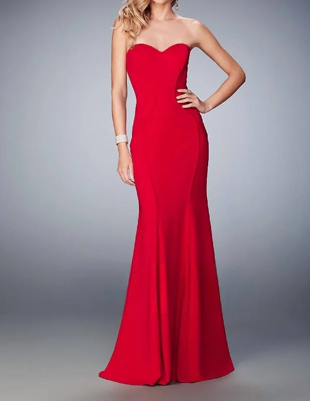 Jersey Gown In Red Stretchy unclassified dresses